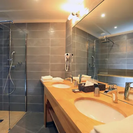 B&B La Maison Des Consuls 4*