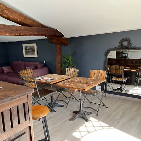 La Maison Des Consuls Bed and breakfast 4*