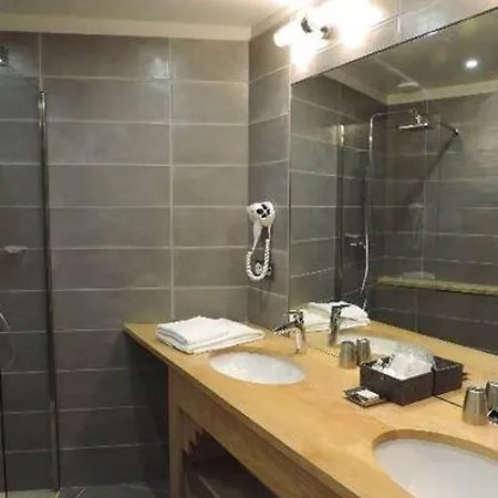 ベッド・アンド・ブレックファスト La Maison Des Consuls ミルポワ