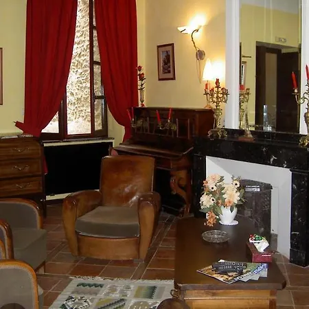 ベッド・アンド・ブレックファスト La Maison Des Consuls