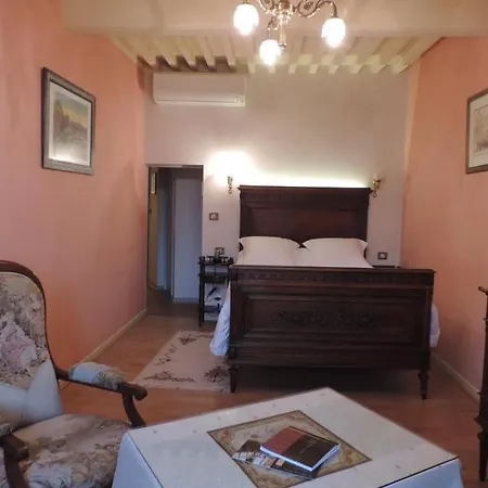 La Maison Des Consuls ベッド・アンド・ブレックファスト