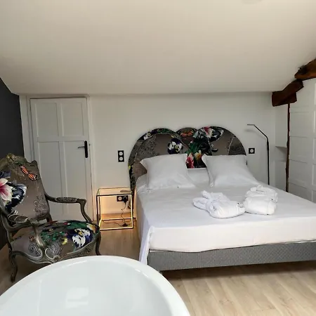 La Maison Des Consuls 4*
