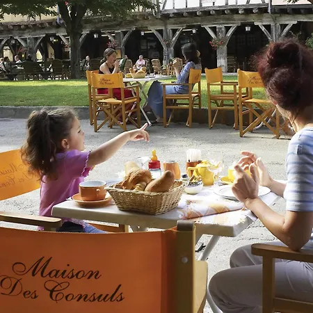La Maison Des Consuls فندق مبيت وإفطار 4*