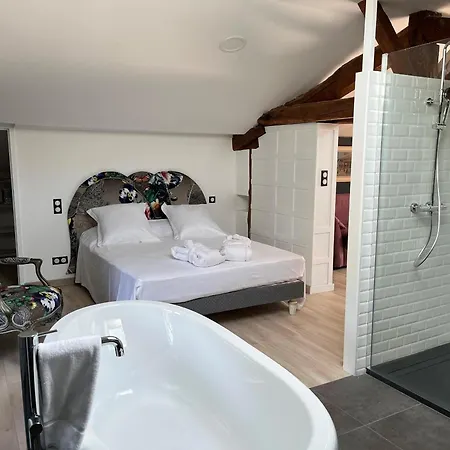 La Maison Des Consuls 4*