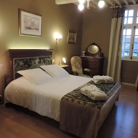 La Maison Des Consuls Alojamento de Acomodação e Pequeno-almoço Mirepoix (Ariege)