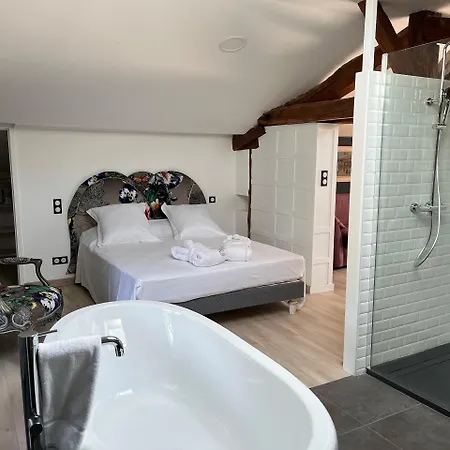 La Maison Des Consuls ミルポワ