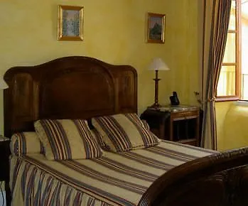 La Maison Des Consuls 4* ماريبواه